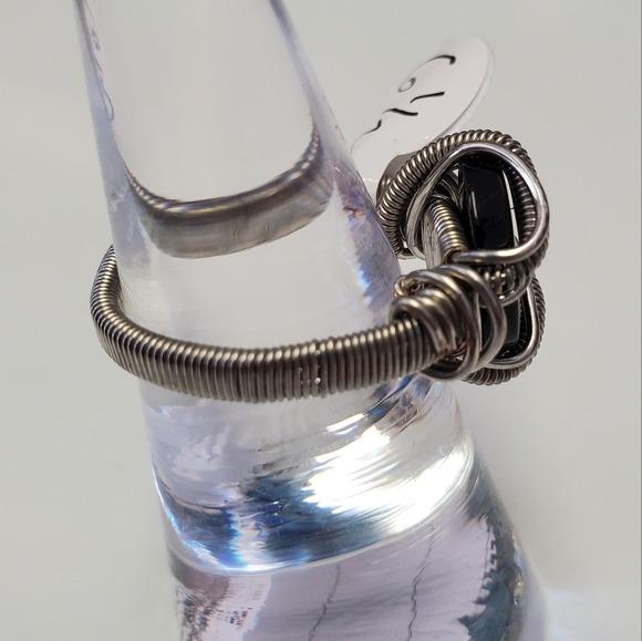 "Gray scale" Mystery Stone Handmade Wire Wrap Ring Size 6.5 - Picture 4 of 7